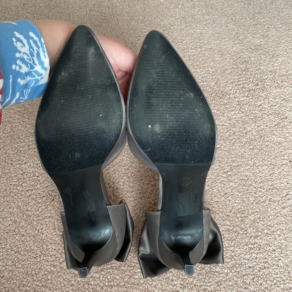 Journee Collection women’s Tanzi pointed Toe stiletto Heel pumps - Picture 8 of 10